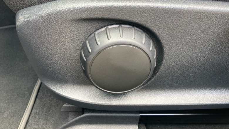 Mercedes-Benz CLA 250e AMG Line Premium 4dr Tip Auto Saloon